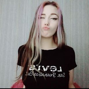 Model - MonaLissa sexy