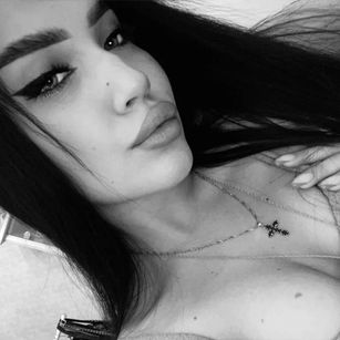 Model - Megan Fox findom