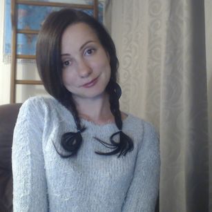 Model - Mia Vagi lady