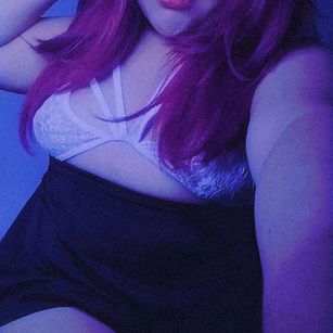 Model - Alondra Culona