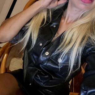 Model - SweetBlonde sport