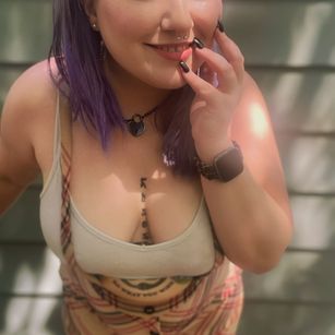 Model - Lexi Khaos joi