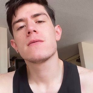 Model - Luca Dick dominant