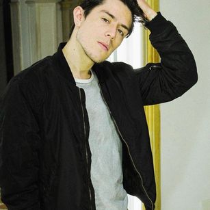 Model - Luca Dick Hot