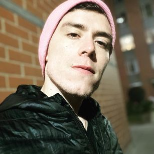 Model - Luca Dick dominant