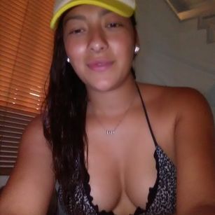 Model - tania mora caliente