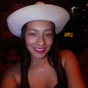 Model - tania mora caliente