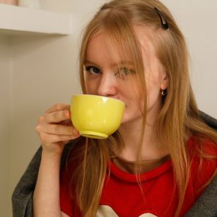 Model - Britney Blush feet