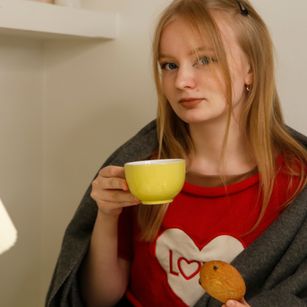 Model - Britney Blush feet