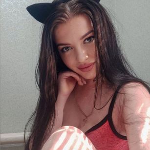 Model - Bad Couple For You show