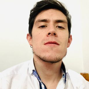 Model - Luca Dick top