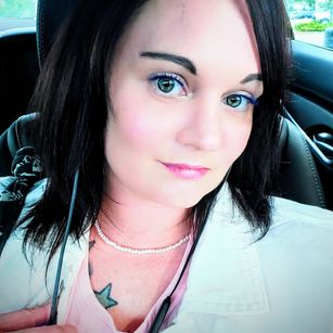 Model - Shannon Smokes curvy