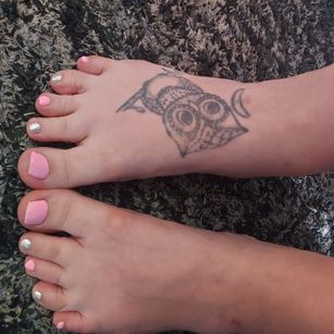 Model - Shannon Smokes tattoos