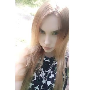 Model - SweettyPussy dominant