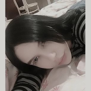 Model - SweettyPussy erotic