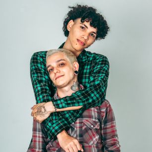 Model - AlecLawrence feet