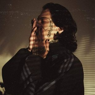 Model - Malckom latino