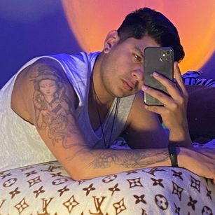 Model - Fernando hairy