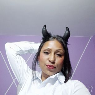 Model - NatyGarcia38 amable