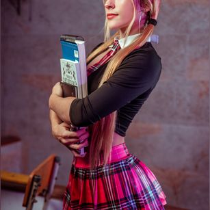 Model - Miamonroe cameltoe