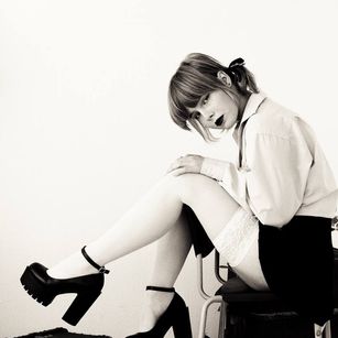 Model - Ruby Lynx teen