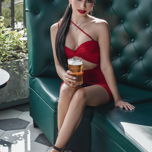 Model - BellaaSweet sexy