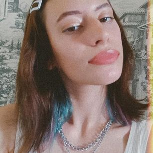 Model - Brianna feet