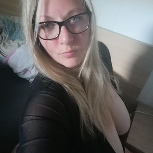 Model - MaraBoobs bigboobs