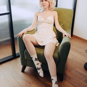 Model - Rokki doll tallgirl