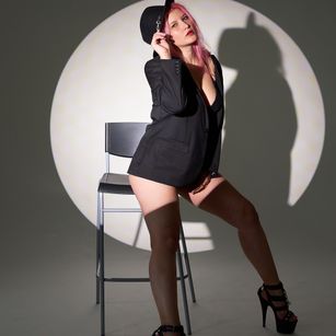 Model - Olisunny findom