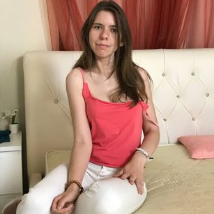 Model - Sandy student