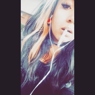 Model - Jackie Virus 10