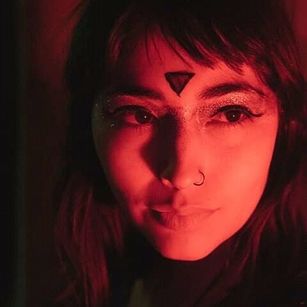 Model - Mulanlove erotic