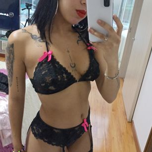 Model - Camila private