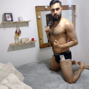 Model - Leo and anto roleplay