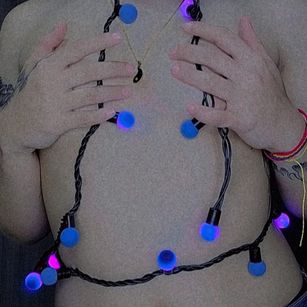 Model - prettynahia bisexual