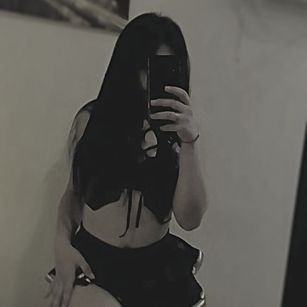 Model - Gabriela dirtytalk