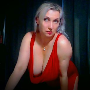 Model - NightBeauty milf