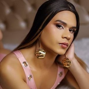 Model - Camila monserrat Hot