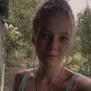 Model - AdrianaCoy sweet