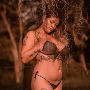 Model - Cintya Morris toys