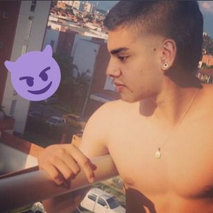 Model - Jimmy Deluxe 3