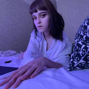 Model - Lola striptease