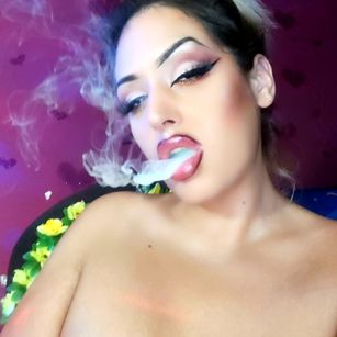 Model - AndreeaJJ natural