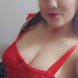 Model - Maya Th amor