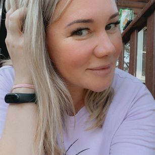 Model - Kally squirt