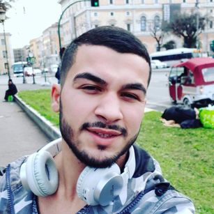 Model - Michael bigass