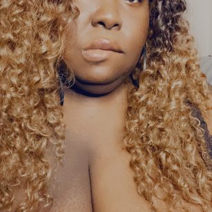 Model - Super Fluffy Flirt BBW