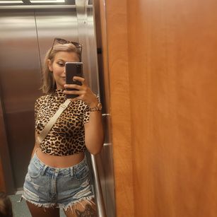 Model - IndianLea gfe