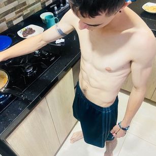 Model - Javier skinny